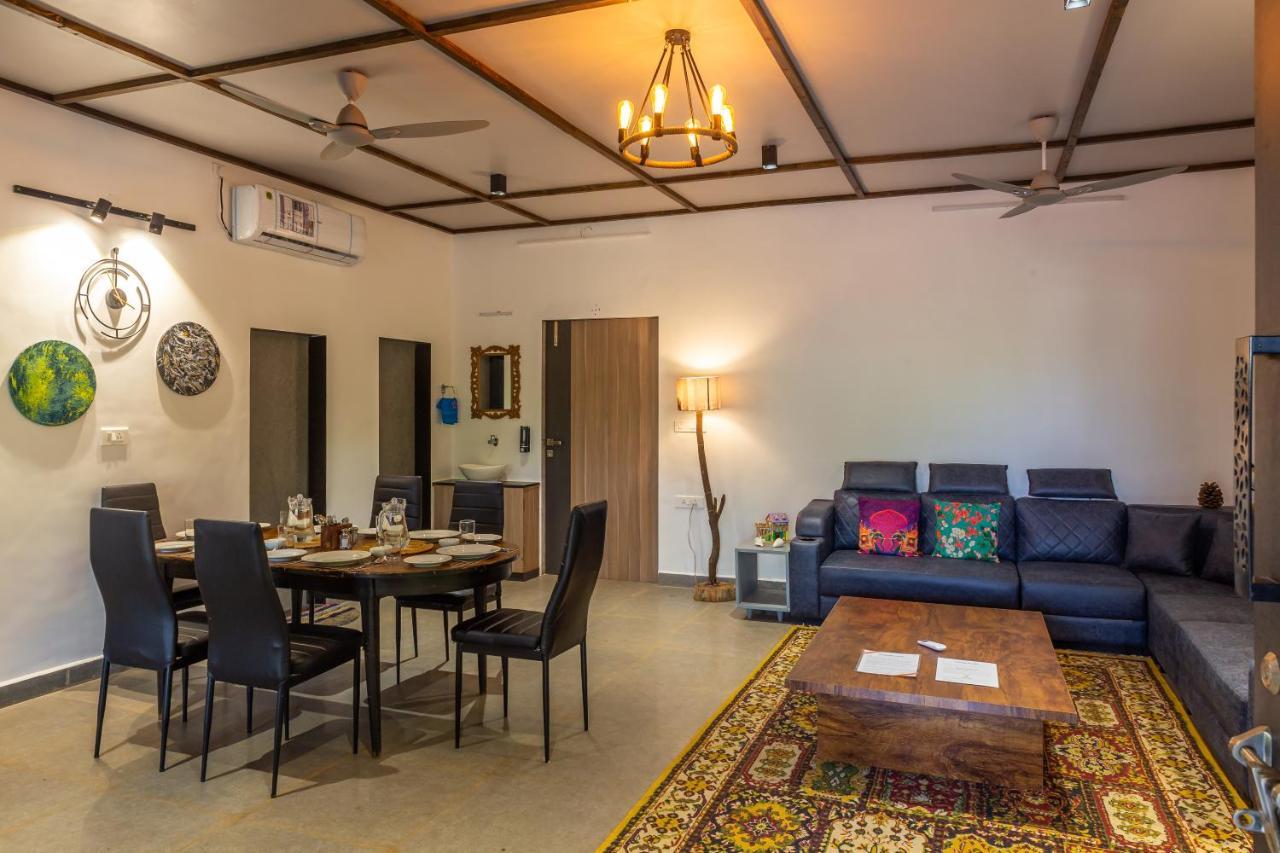 Saffronstays Apricus Farm, Карджат Екстер'єр фото